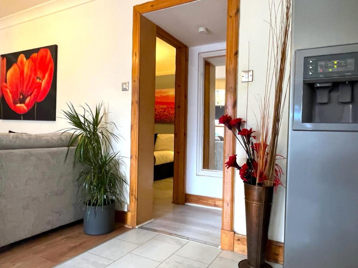 Elegant 2 Bedroom Chalet エディンバラ エクステリア 写真