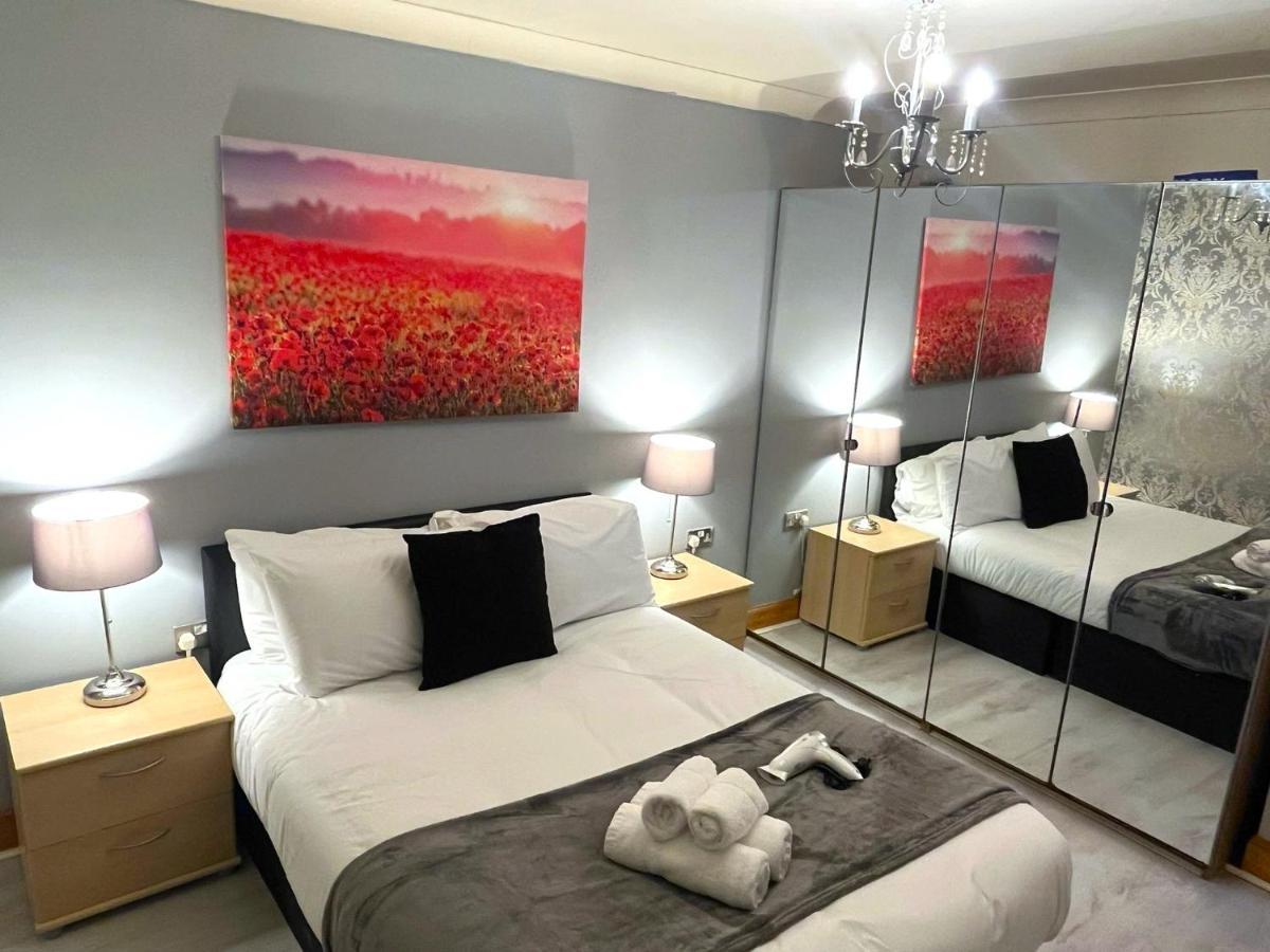 Elegant 2 Bedroom Chalet エディンバラ エクステリア 写真