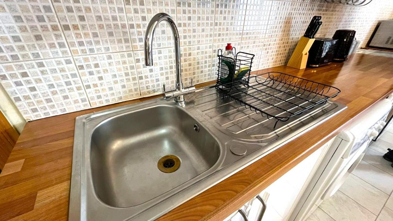 Elegant 2 Bedroom Chalet エディンバラ エクステリア 写真