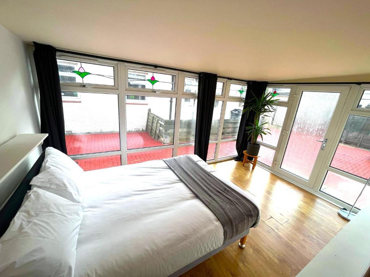 Elegant 2 Bedroom Chalet エディンバラ エクステリア 写真